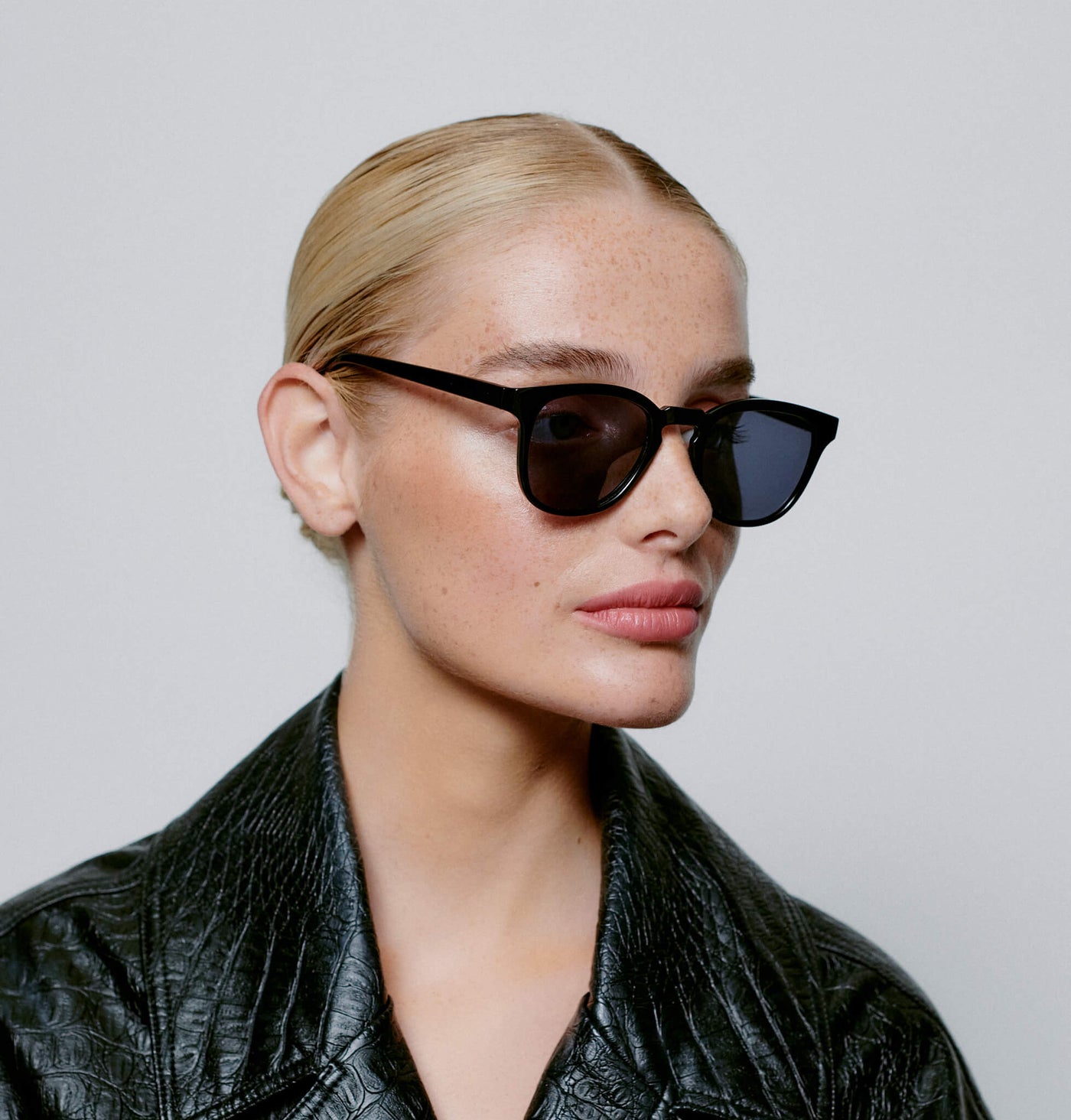 A Kjaerbede Sunglasses Bate Black - stylecreep.com